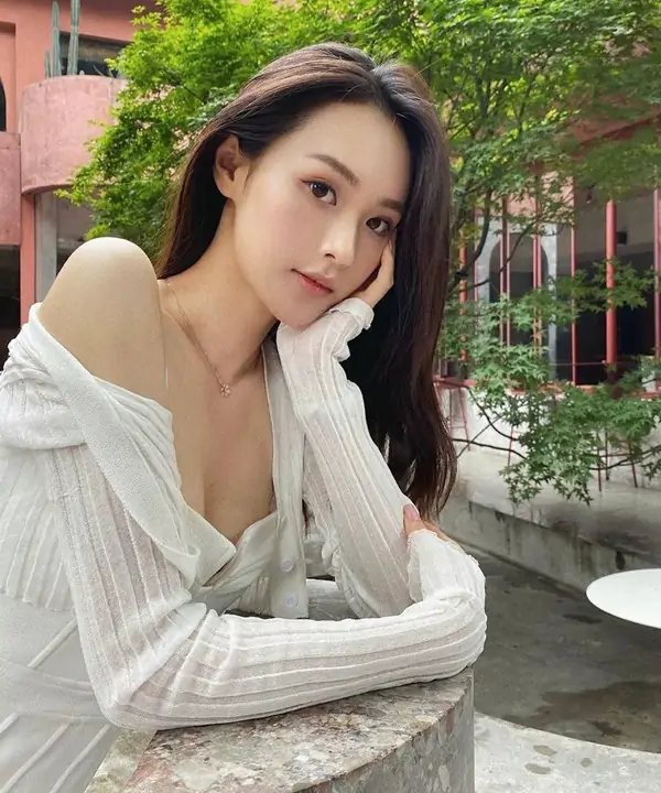 上海白领OL伴游 · 紫薇