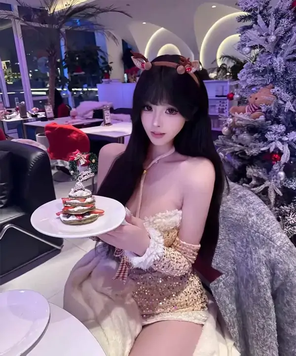 圣地亚哥艺校女生伴游 · 雪莹